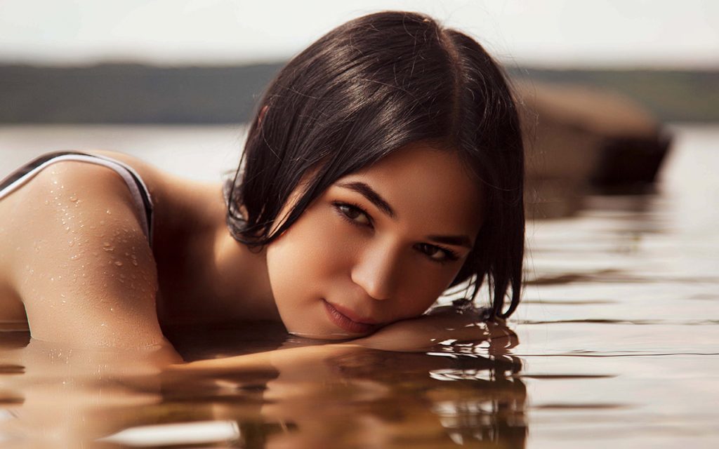How to Wash the Face with Eyelash Extensions On