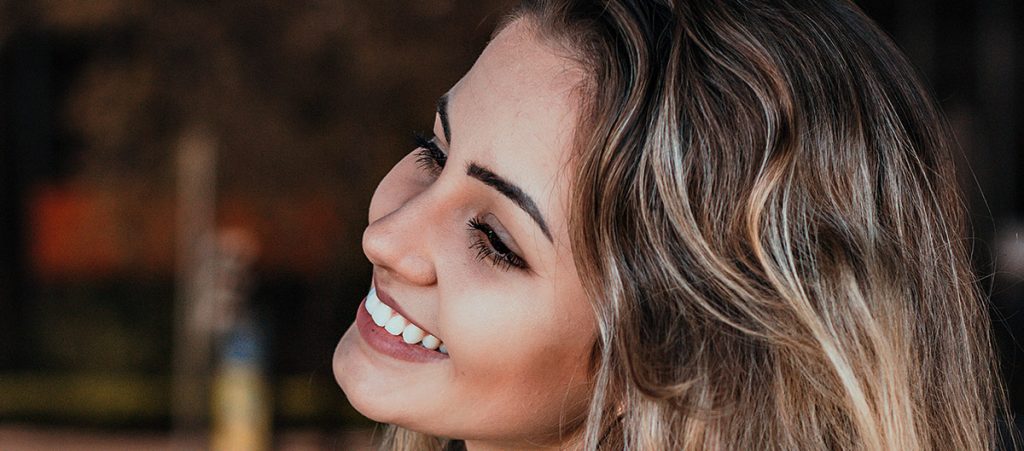 Difference between Magnetic Lashes vs Eyelash Extensions