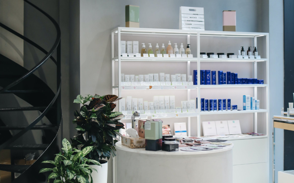 How to sell beauty services without feeling salesy, annoyed, or ignored